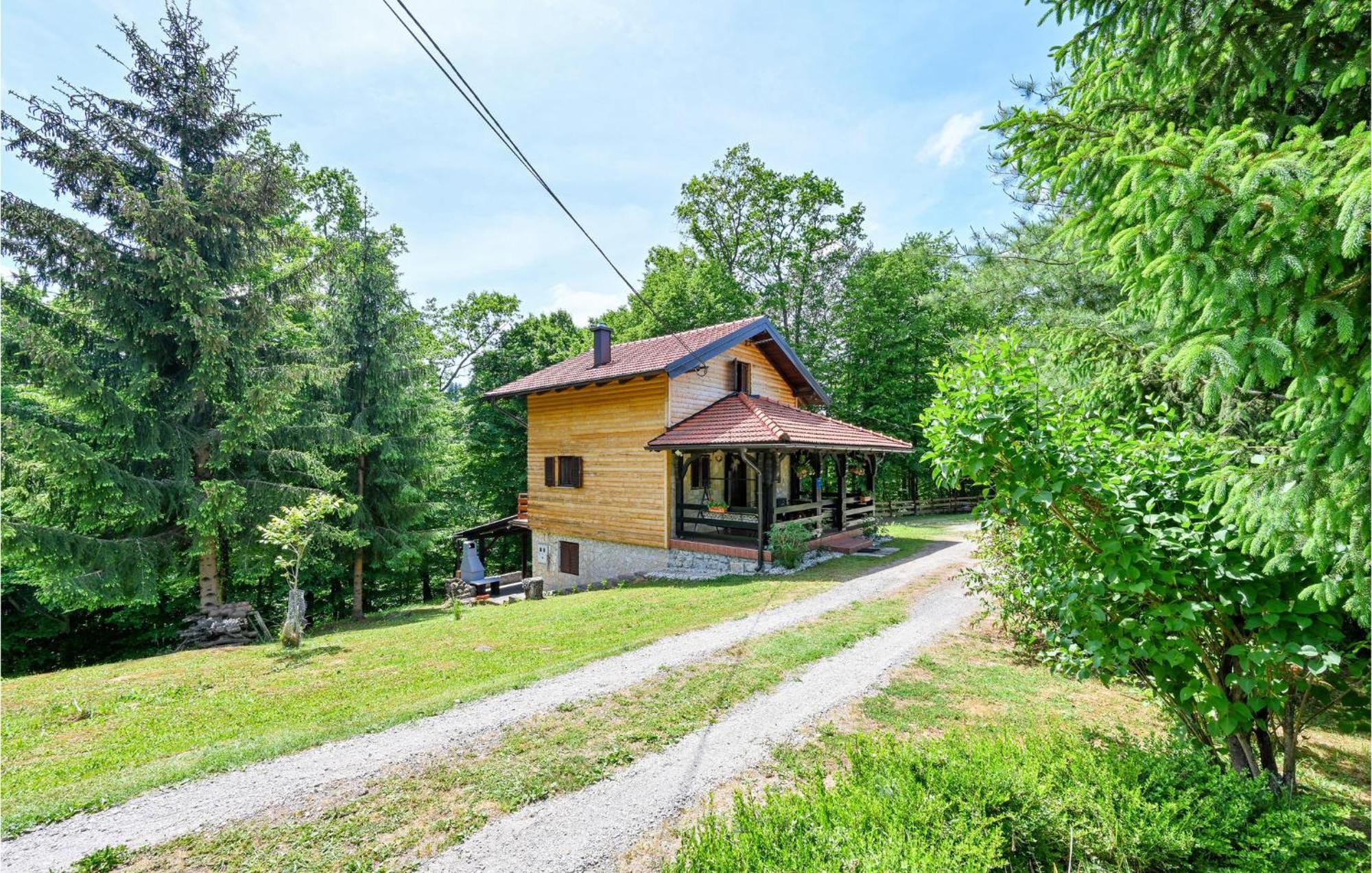 2 Bedroom Gorgeous Home In Gornje Stative Exteriér fotografie