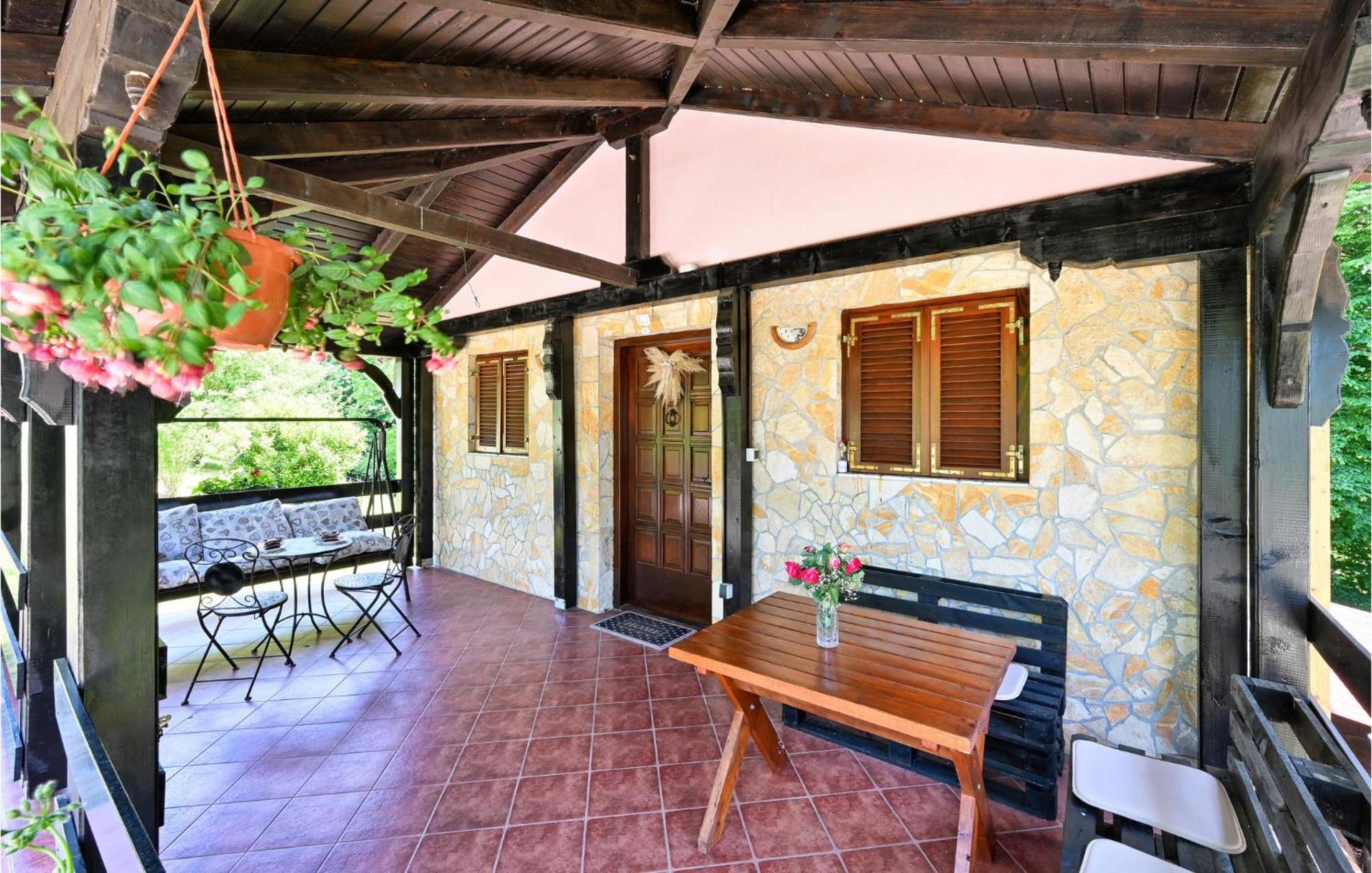 2 Bedroom Gorgeous Home In Gornje Stative Exteriér fotografie